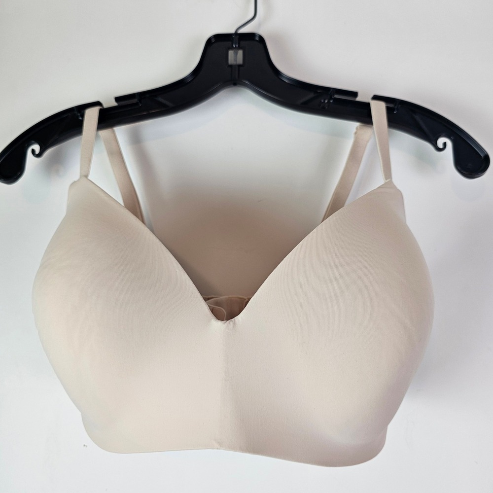 Victoria's Secret T-Shirt Wireless Lightly Lined Bra Beige 36DD